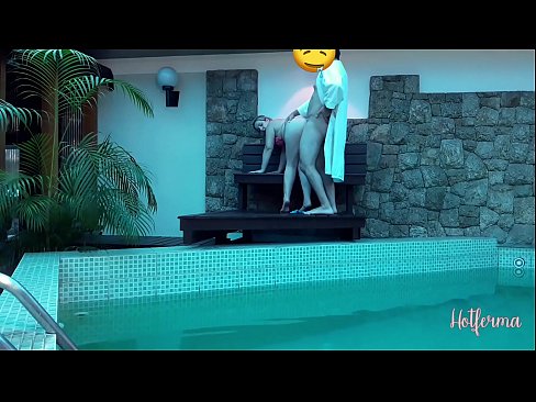 ❤️ A főnök meghívja a szobalányt a medencébe, de nem tud ellenállni egy forró ❤️ Orosz pornó at hu.vegasservice.ru ❌️❤