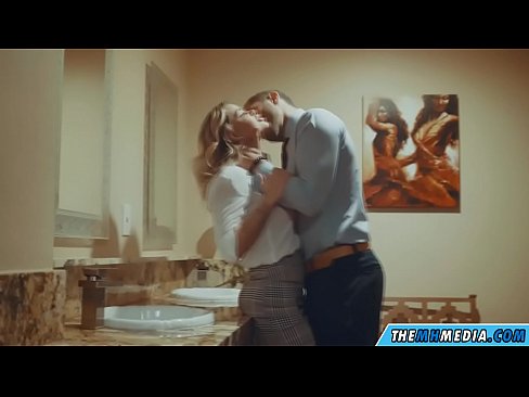 ❤️ Amikor egy bögyös szőke elcsábít egy nyilvános WC-ben ❤️ Orosz pornó at hu.vegasservice.ru ❌️❤